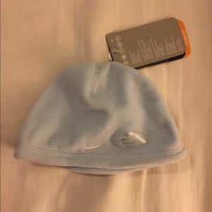 SOLD‼️‼️Nike women running fleece beanie